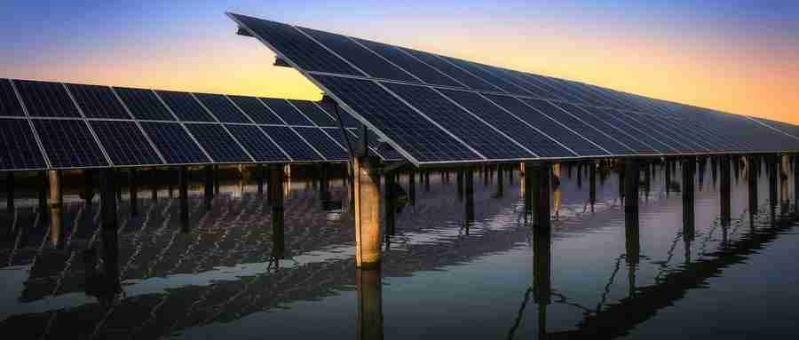 全球首台700兆瓦高效超超临界循环流化床锅炉并网发电